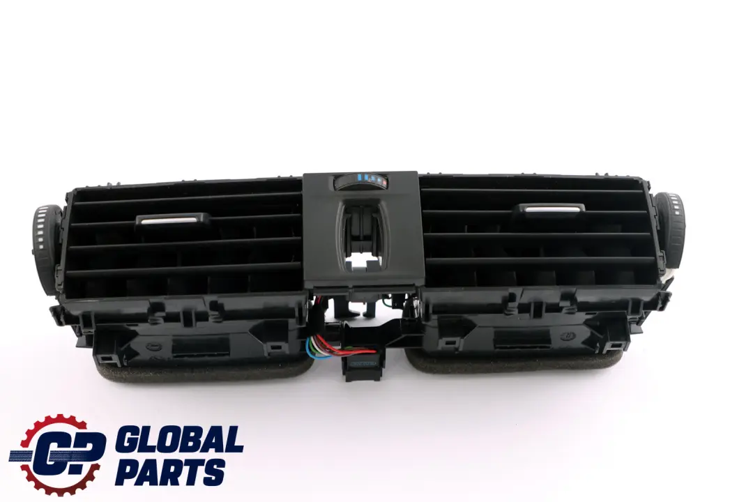 Griglia Centro Nero 6422 per BMW F20 F30 LCI con numero di parte 9347436 BMW F20 F30 LCI Griglia Centro Nero 6422 - SKU 9347436 - Numero di parte 9347436