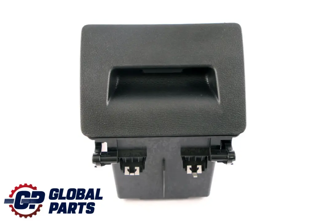 Klappfach Fahrerseite Schwarz Instrumententräger für BMW X1 X2 er F39 F48 mit Teilenummer 9348822 BMW X1 X2 er F39 F48 Klappfach Fahrerseite Schwarz Instrumententräger - SKU 9348822 - Teilenummer 9348822