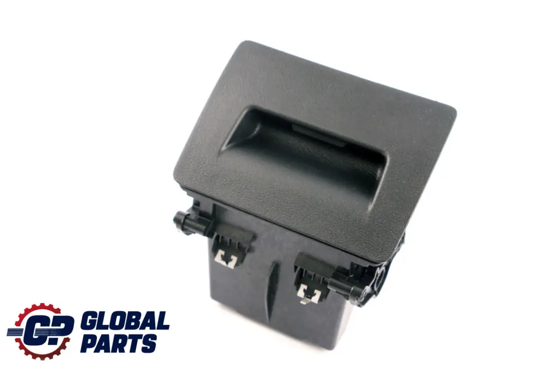 Klappfach Fahrerseite Schwarz Instrumententräger für BMW X1 X2 er F39 F48 mit Teilenummer 9348822 BMW X1 X2 er F39 F48 Klappfach Fahrerseite Schwarz Instrumententräger - SKU 9348822 - Teilenummer 9348822
