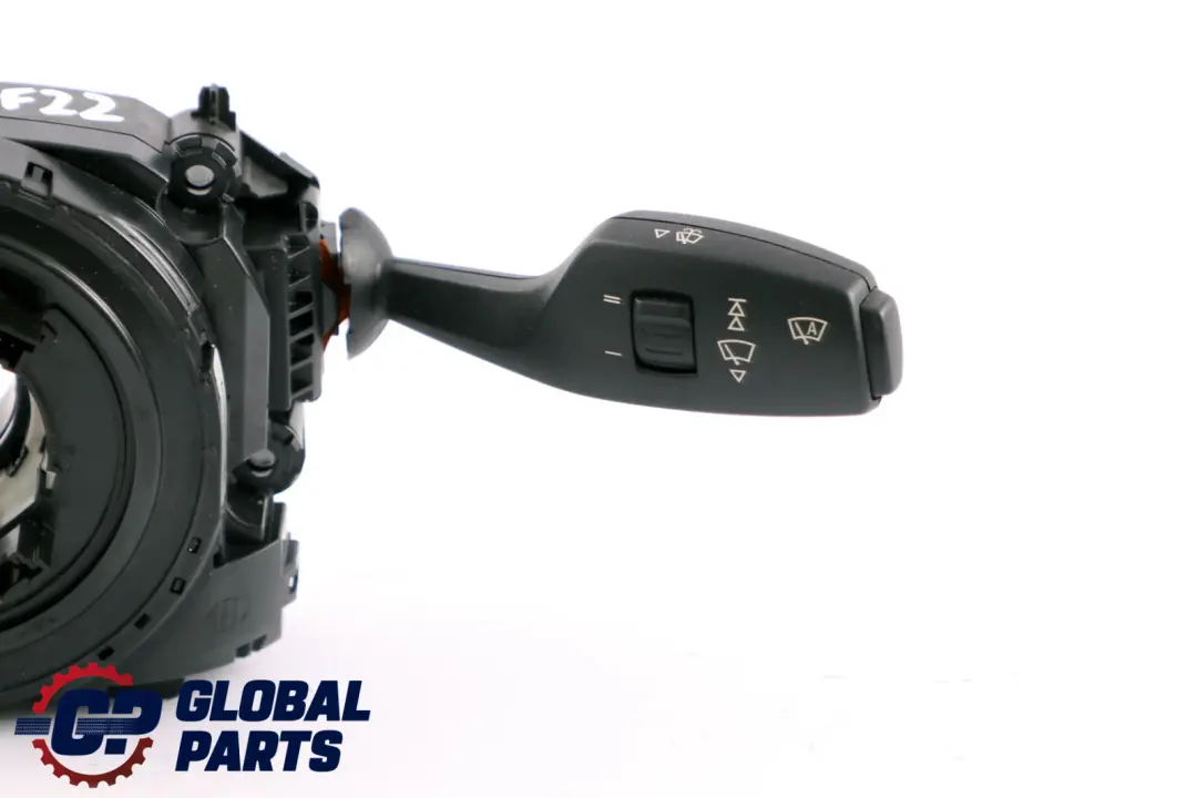 Przełącznik Manetki Taśma do BMW F22 F23 F30 o numerze 9351140 BMW F22 F23 F30 Przełącznik Manetki Taśma - SKU 9351140 - Numer Części 9351140