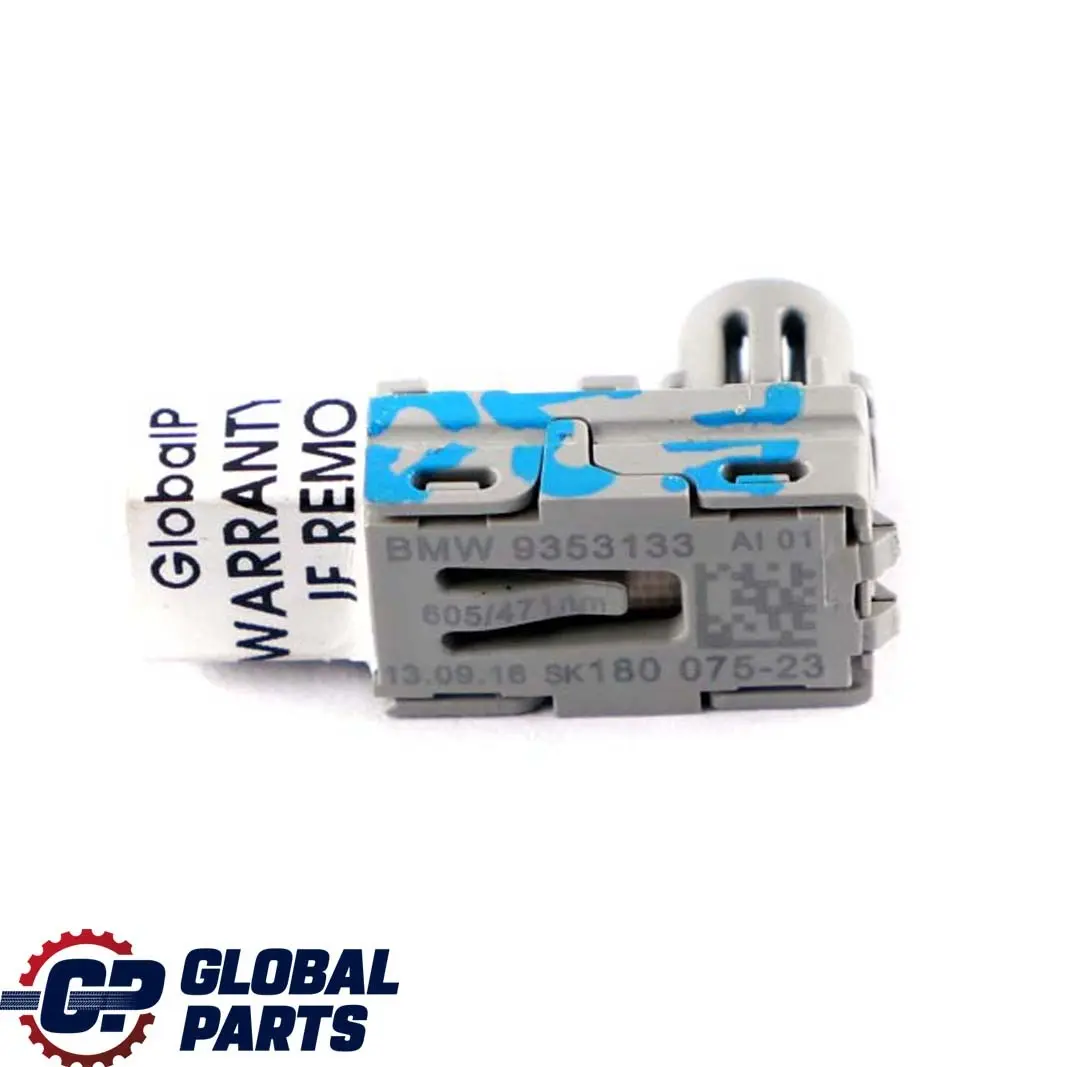 BMW F10 F30 F32 F36 LED Light Lamp Socket Interior Unit - SKU 9353133 - Numéro de pièce 9353133