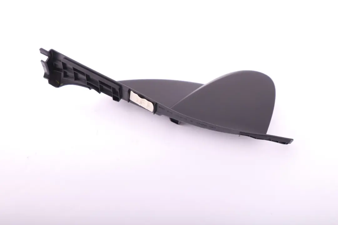 Tapa Delantera Panel Exterior Derecho Negro para Mini Cooper One F55 con número de pieza 9361674 Mini Cooper One F55 Tapa Delantera Panel Exterior Derecho Negro - SKU 9361674 - Número de pieza 9361674