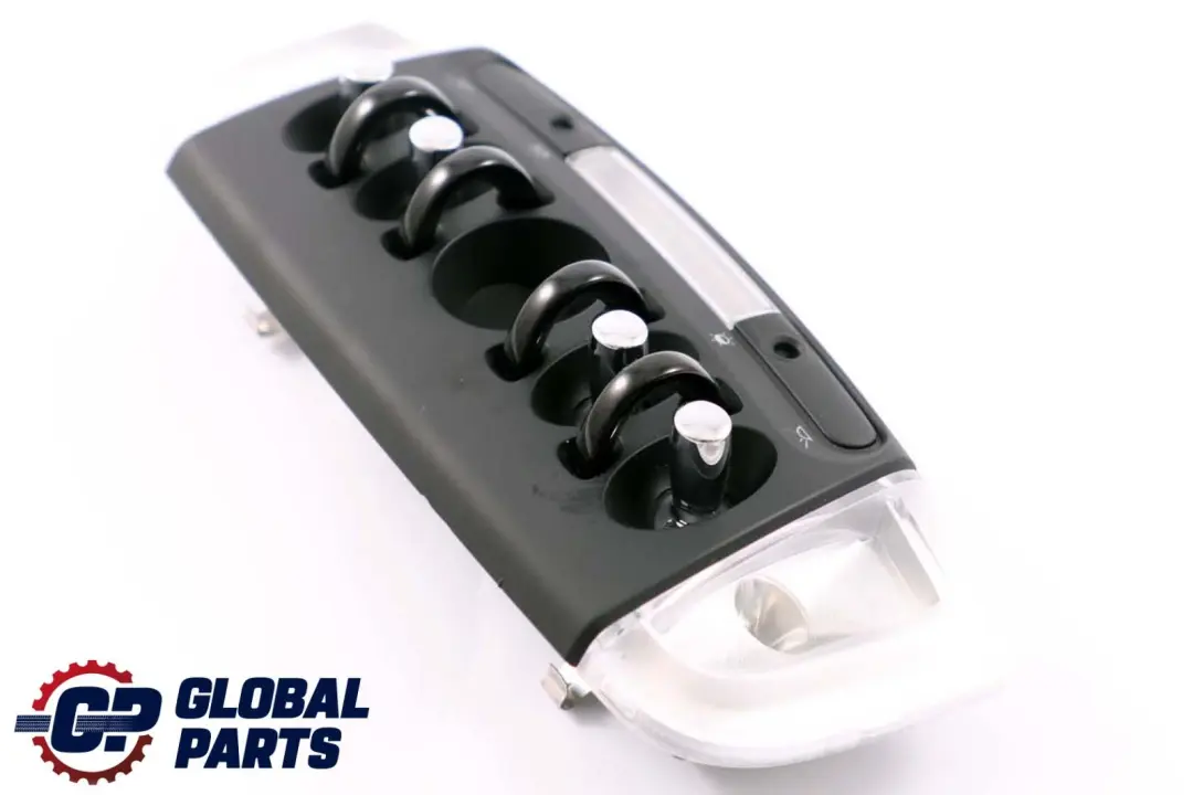 Lampka Podsufitki do Mini Cooper F55 F56 F60 o numerze 9365102 Mini Cooper F55 F56 F60 Lampka Podsufitki - SKU 9365102 - Numer Części 9365102