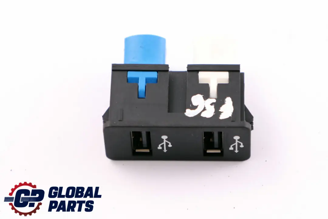 USB-Doppelbuchse Stecker 8410 für Mini Cooper F55 F56 F57 mit Teilenummer 9376437 Mini Cooper F55 F56 F57 USB-Doppelbuchse Stecker 8410 - SKU 9376437 - Teilenummer 9376437