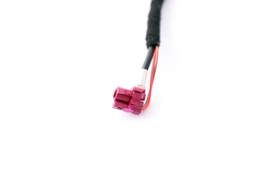 Przewód Lini HSD HU CID do Mini Cooper F55 F56 F60 o numerze 9230792 Mini Cooper F55 F56 F60 Przewód Lini HSD HU CID - SKU 9380945 - Numer Części 9230792