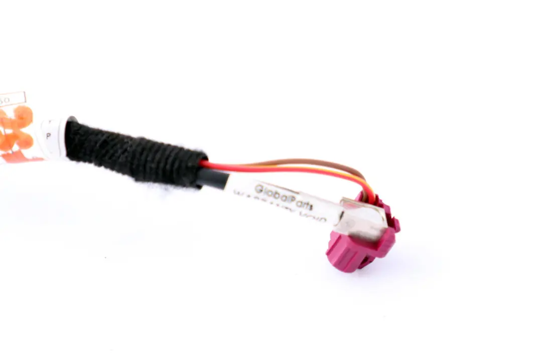 Przewód Lini HSD HU CID do Mini Cooper F55 F56 F60 o numerze 9230792 Mini Cooper F55 F56 F60 Przewód Lini HSD HU CID - SKU 9380945 - Numer Części 9230792