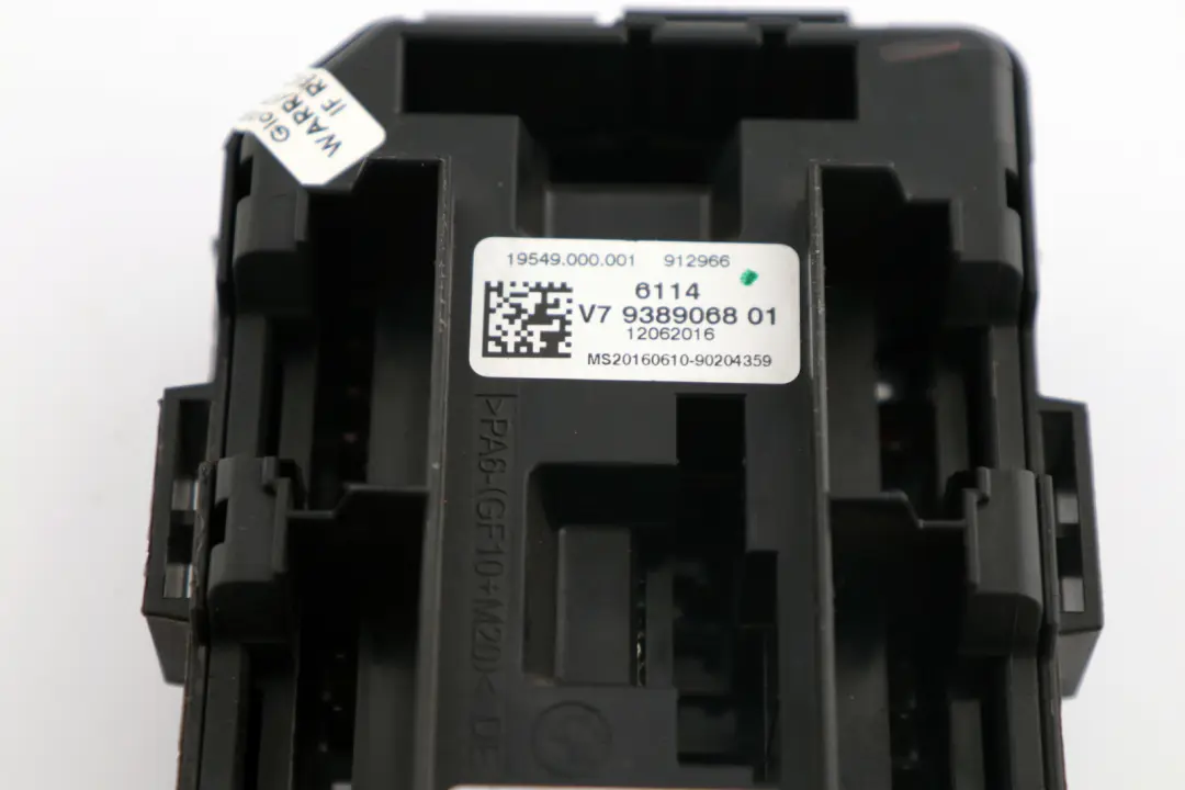  Caja De Fusibles BMW F20 F21 F30 F31 F34 Distribución Energía Delantera - SKU 9389068 - Número de pieza 9389068