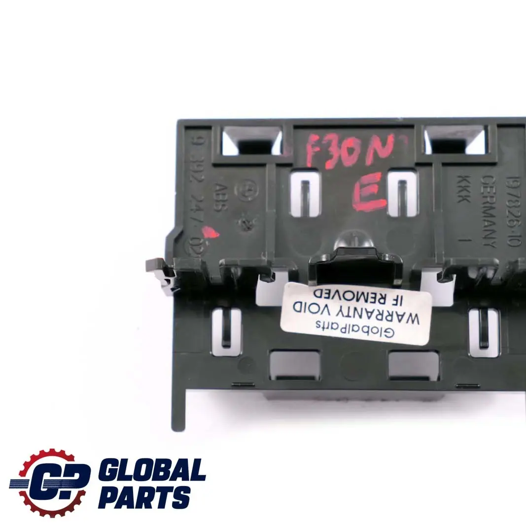 iDrive TBX Steuergerät Modul Halter für BMW 2 4 F22 F23 F82 F83 M4 mit Teilenummer 9392247 BMW 2 4 F22 F23 F82 F83 M4 iDrive TBX Steuergerät Modul Halter - SKU 9392247 - Teilenummer 9392247