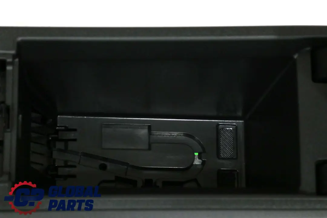 BMW 1 Series F40 Centre Console Armrest Schwarz Black 5116 - SKU 9460092 - Part number 9460092