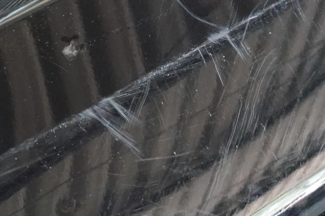 BMW F40 Zderzak tył pdc schwarz II Sport Line - SKU 9464572-SCH - Numer Części 9464572