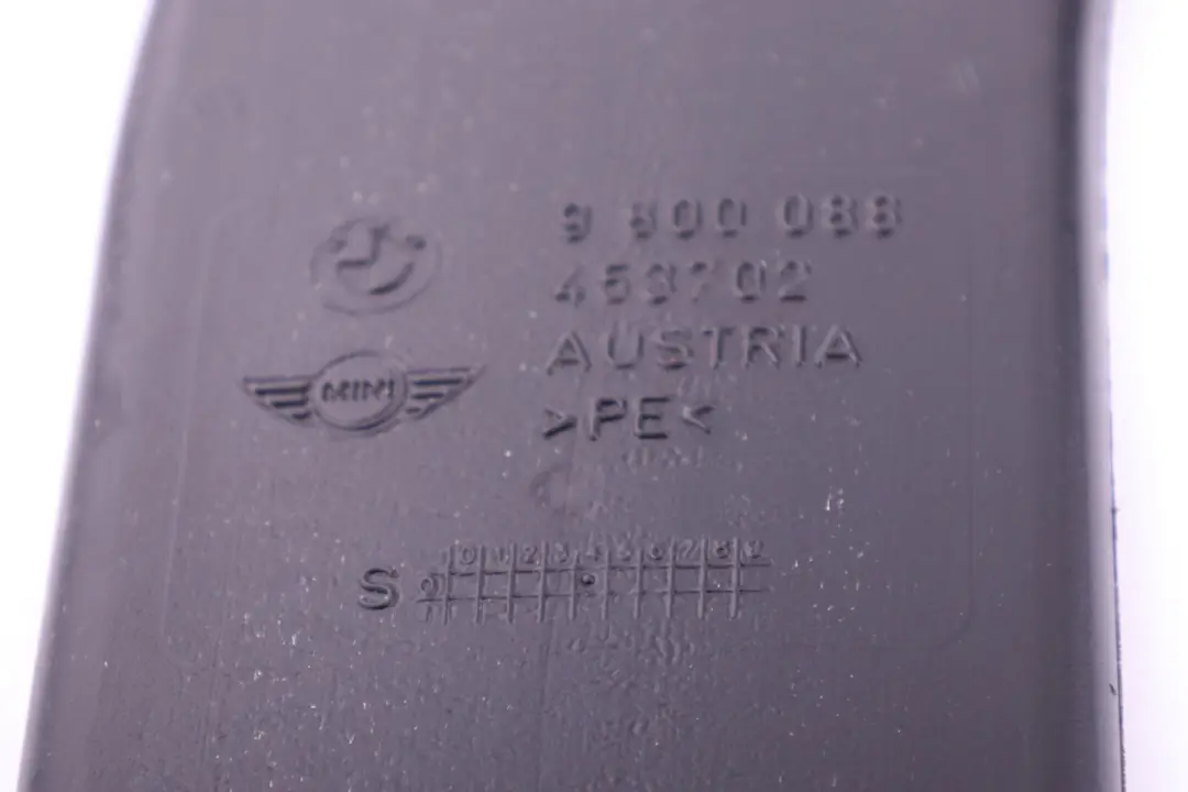 Heater Duct to Mini R60 R61 Rear with Part number 9800088 Mini R60 R61 Rear Heater Duct - SKU 9800088 - Part number 9800088