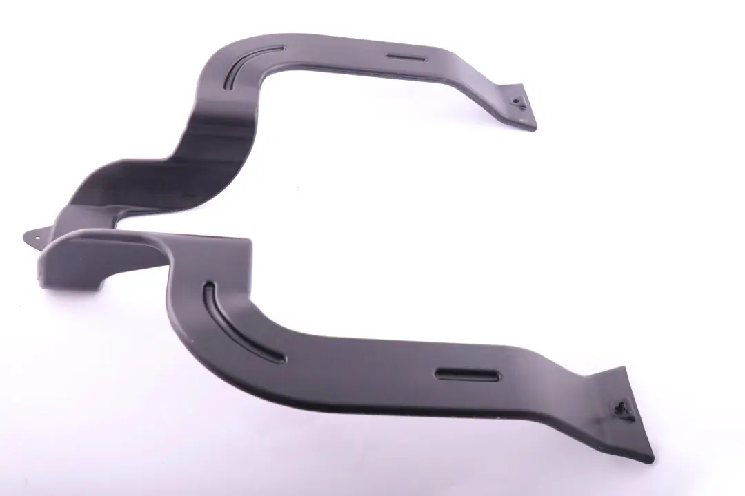 Heater Duct to Mini R60 R61 Rear with Part number 9800088 Mini R60 R61 Rear Heater Duct - SKU 9800088 - Part number 9800088