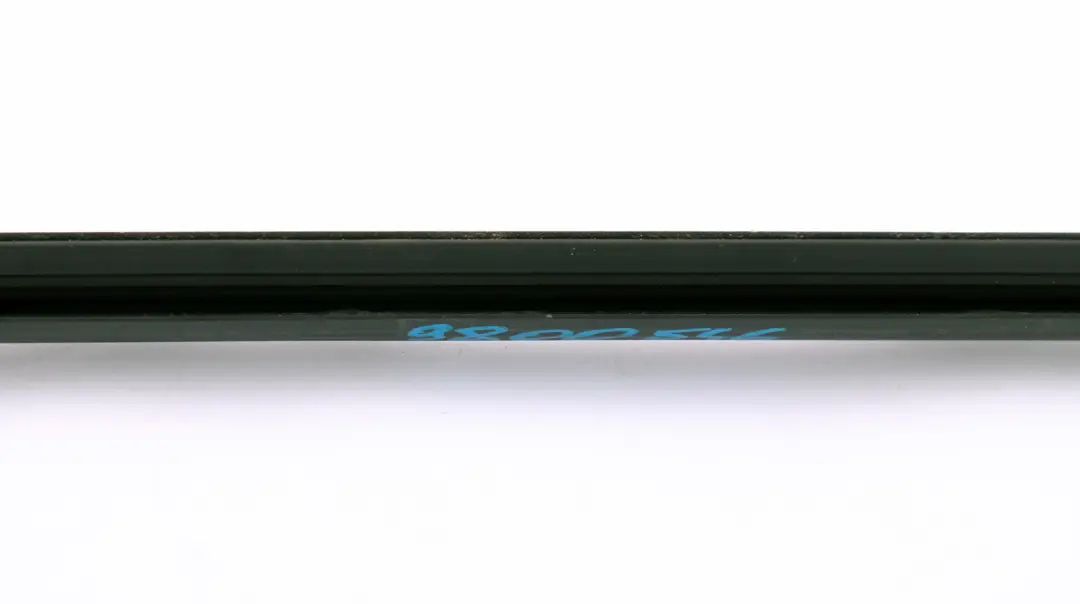 Interior Delantero Derecho Tapa Canal Ventana para Mini Countryman R60 con número de pieza 9800546 Mini Countryman R60 Interior Delantero Derecho Tapa Canal Ventana - SKU 9800546 - Número de pieza 9800546