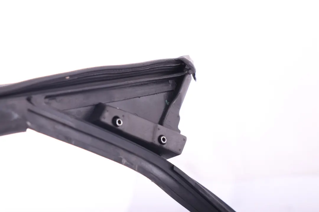 Junta De guia De ventana Puerta delantera izquierda para Mini R60 Countryman con número de pieza 9800547 Mini R60 Countryman Junta De guia De ventana Puerta delantera izquierda - SKU 9800547 - Número de pieza 9800547