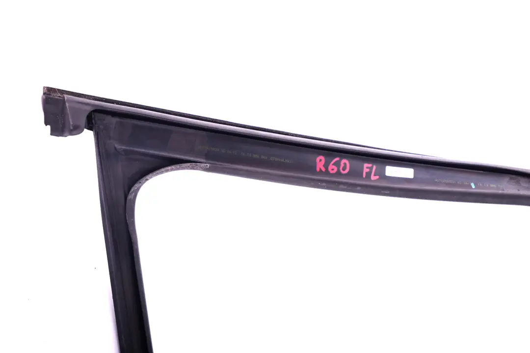 FensterfĂĽhrung TĂĽr vorne links für Mini Cooper R60 Countryman mit Teilenummer 9800547 Mini Cooper R60 Countryman FensterfĂĽhrung TĂĽr vorne links - SKU 9800547 - Teilenummer 9800547