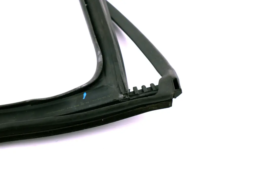 Compatriote Joint Guidage de Fenetre Porte Arriere Droit pour Mini Cooper R60 à propos du numéro de pièce 9800614 Mini Cooper R60 Compatriote Joint Guidage de Fenetre Porte Arriere Droit - SKU 9800614 - Numéro de pièce 9800614