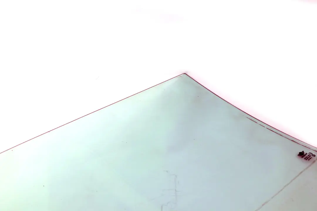 Szyba Drzwi Boczna Lewy Tył AS2 do Mini R60 o numerze 9800637 Mini R60 Szyba Drzwi Boczna Lewy Tył AS2 - SKU 9800637 - Numer Części 9800637