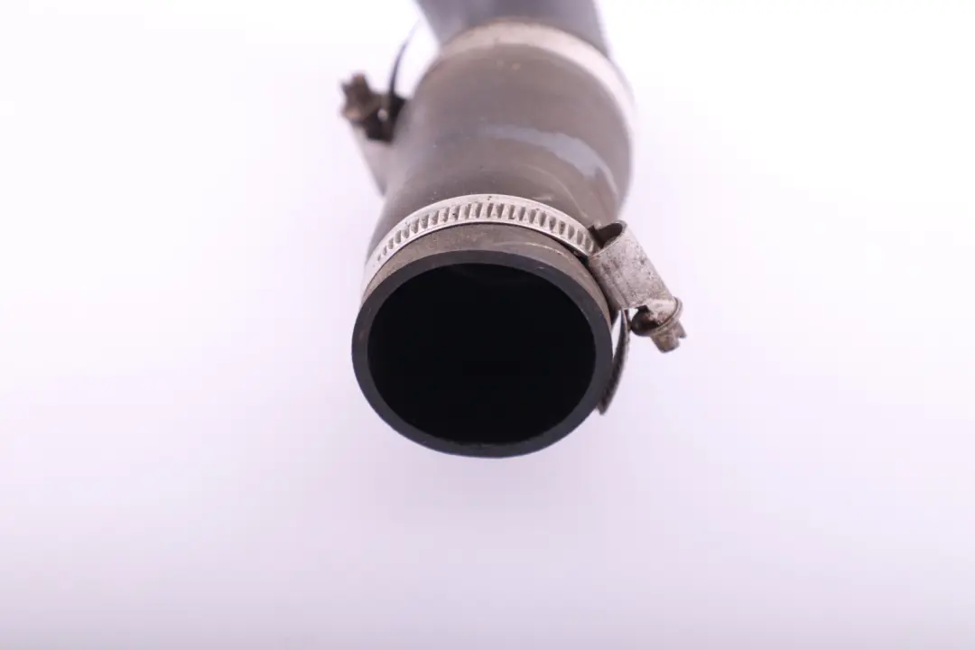 Manguera plástico tubo llenado depósito combustible para Mini R60 R61 con número de pieza 7166823 Mini R60 R61 Manguera plástico tubo llenado depósito combustible - SKU 9800741 - Número de pieza 7166823