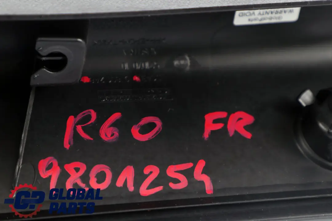 Tapa Columna A Derecha Carbono Negro para Mini Countryman R60 con número de pieza 9801254 Mini Countryman R60 Tapa Columna A Derecha Carbono Negro - SKU 9801254 - Número de pieza 9801254