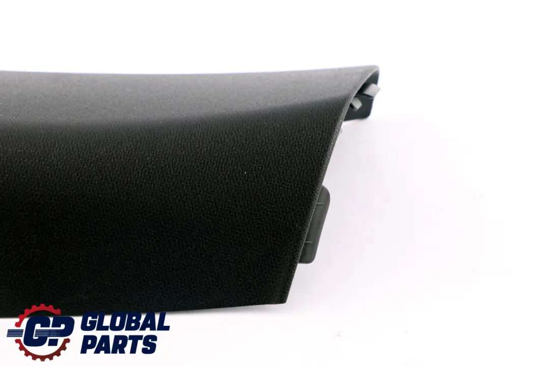 Couverture Borne-C Droite Haut Charbon Noir pour Mini Countryman R60 à propos du numéro de pièce 9801268 Mini Countryman R60 Couverture Borne-C Droite Haut Charbon Noir - SKU 9801272 - Numéro de pièce 9801268