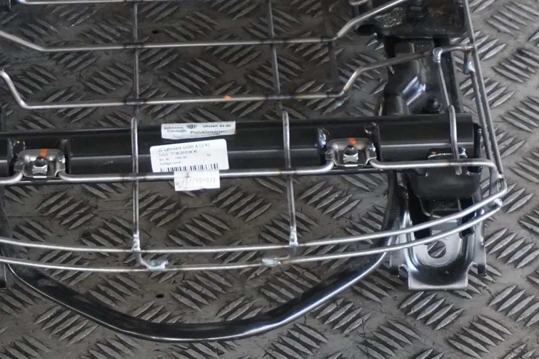 Rücksitz Sitzmechanik Lehne Sitzrahmen für BMW Mini Countryman R60 mit Teilenummer 9801304 BMW Mini Countryman R60 Rücksitz Sitzmechanik Lehne Sitzrahmen - SKU 9801304 - Teilenummer 9801304