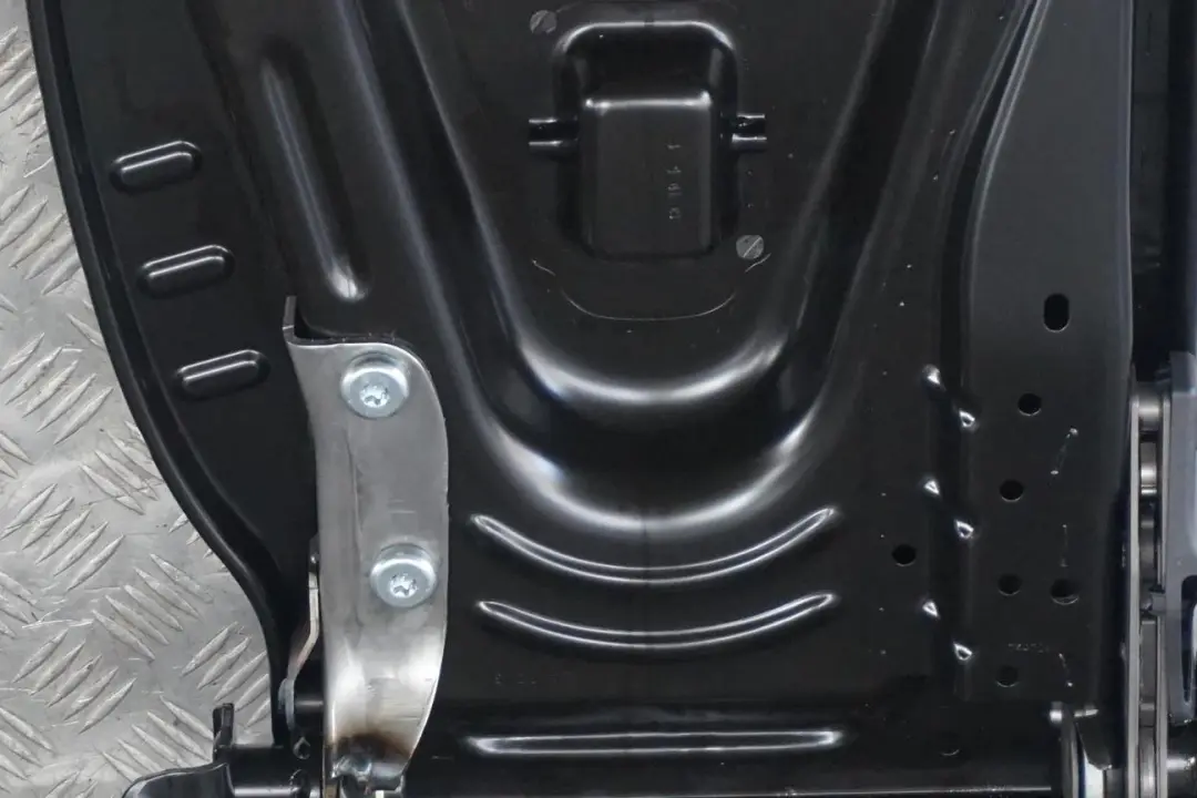 Right Seat O/S Backrest Frame Mechanism to BMW Mini Countryman R60 Rear with Part number 9801304 BMW Mini Countryman R60 Rear Right Seat O/S Backrest Frame Mechanism - SKU 9801304 - Part number 9801304