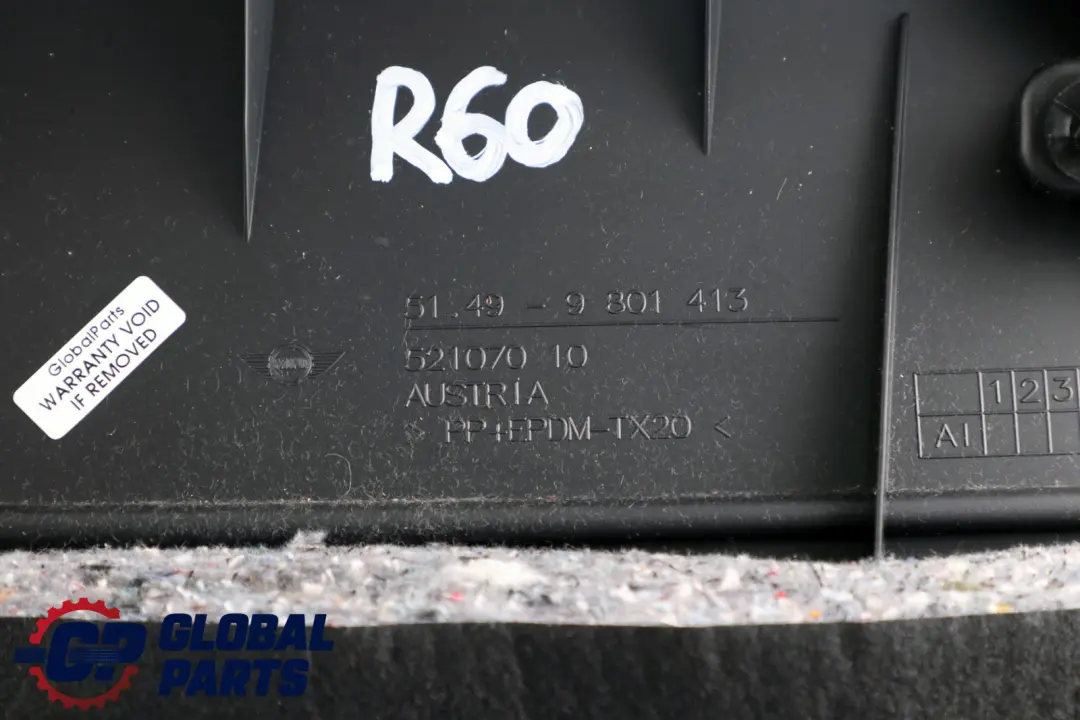 Tapicerka Obudowa Klapy Bagażnika do Mini R60 o numerze 9801413 Mini R60 Tapicerka Obudowa Klapy Bagażnika - SKU 9801413 - Numer Części 9801413
