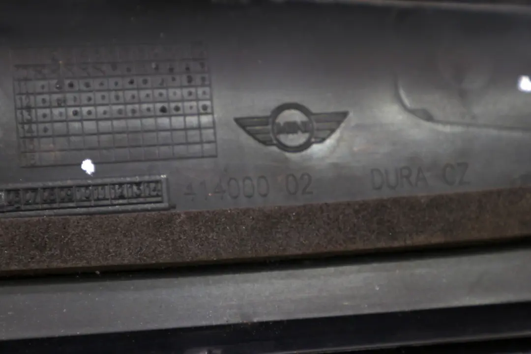 Blende D-Säule rechts Black Schwarz für Mini Countryman 1 R60 mit Teilenummer 9801548 Mini Countryman 1 R60 Blende D-Säule rechts Black Schwarz - SKU 9801548-1 - Teilenummer 9801548