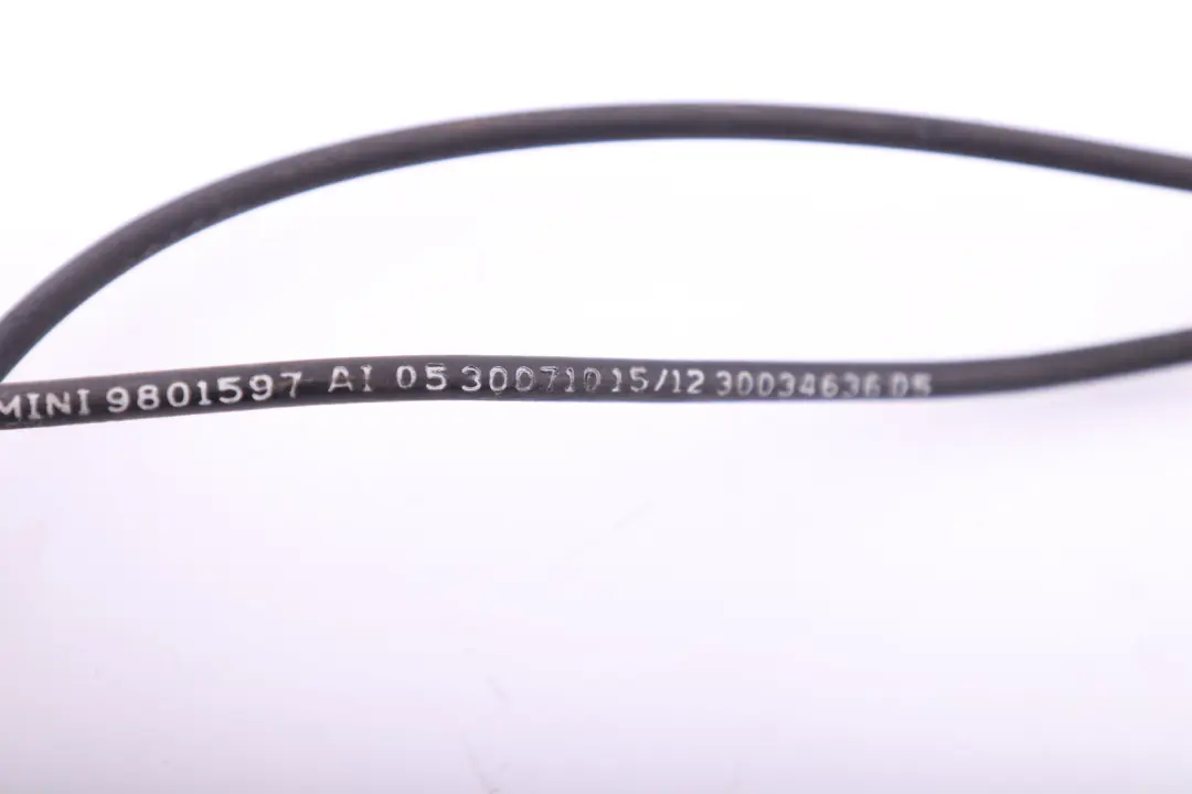 Cappuccio Sblocco del cofano Collegamento del cavo Bowden per Mini R60 R61 con numero di parte 9801597 Mini R60 R61 Cappuccio Sblocco del cofano Collegamento del cavo Bowden - SKU 9801597 - Numero di parte 9801597