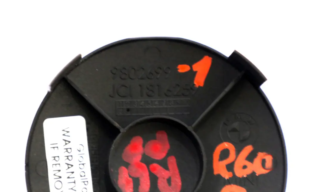Osłona Zaślepka Uchwytu Fotela Przód do MINI R60 o numerze 9802699 MINI R60 Osłona Zaślepka Uchwytu Fotela Przód - SKU 9802699-1 - Numer Części 9802699