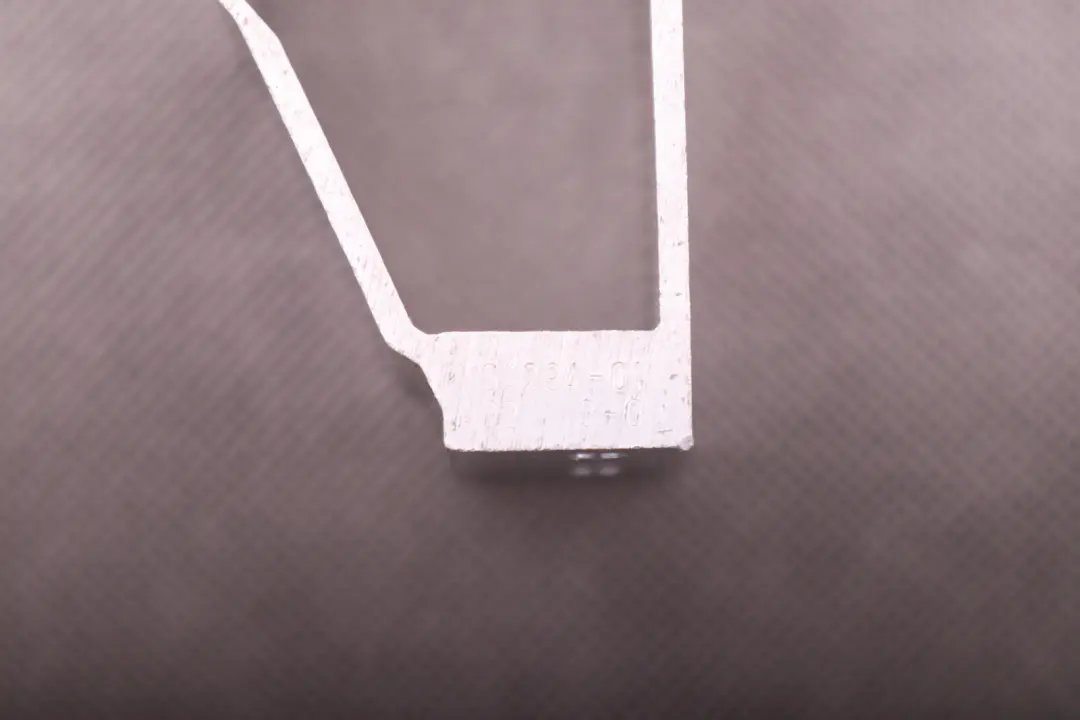 Vibration Isolator Bulkhead to Mini R60 R61 with Part number 9804294 Mini R60 R61 Vibration Isolator Bulkhead - SKU rhd-9804294 - Part number 9804294