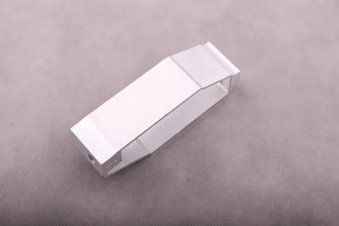 Vibration Isolator Bulkhead to Mini R60 R61 with Part number 9804294 Mini R60 R61 Vibration Isolator Bulkhead - SKU rhd-9804294 - Part number 9804294