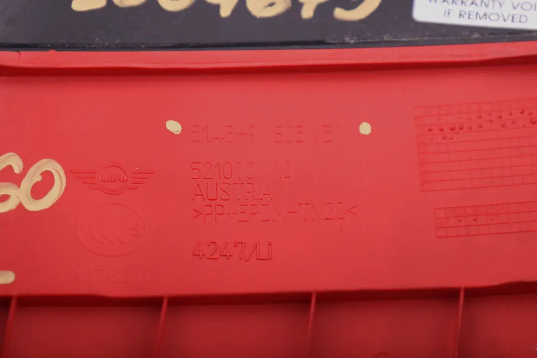 Blende B-Säule unten links Pure Red Rot 9803311 für Mini Countryman R60 mit Teilenummer 9804673 Mini Countryman R60 Blende B-Säule unten links Pure Red Rot 9803311 - SKU 9804673 - Teilenummer 9804673