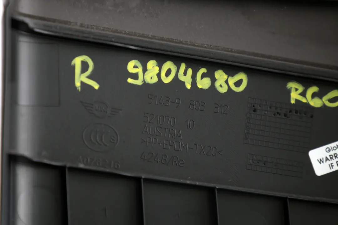 Couverture B colonne inférieure Carbone noir 9803312 pour BMW Mini Countryman R60 à propos du numéro de pièce 9804680 BMW Mini Countryman R60 Couverture B colonne inférieure Carbone noir 9803312 - SKU 9804680 - Numéro de pièce 9804680