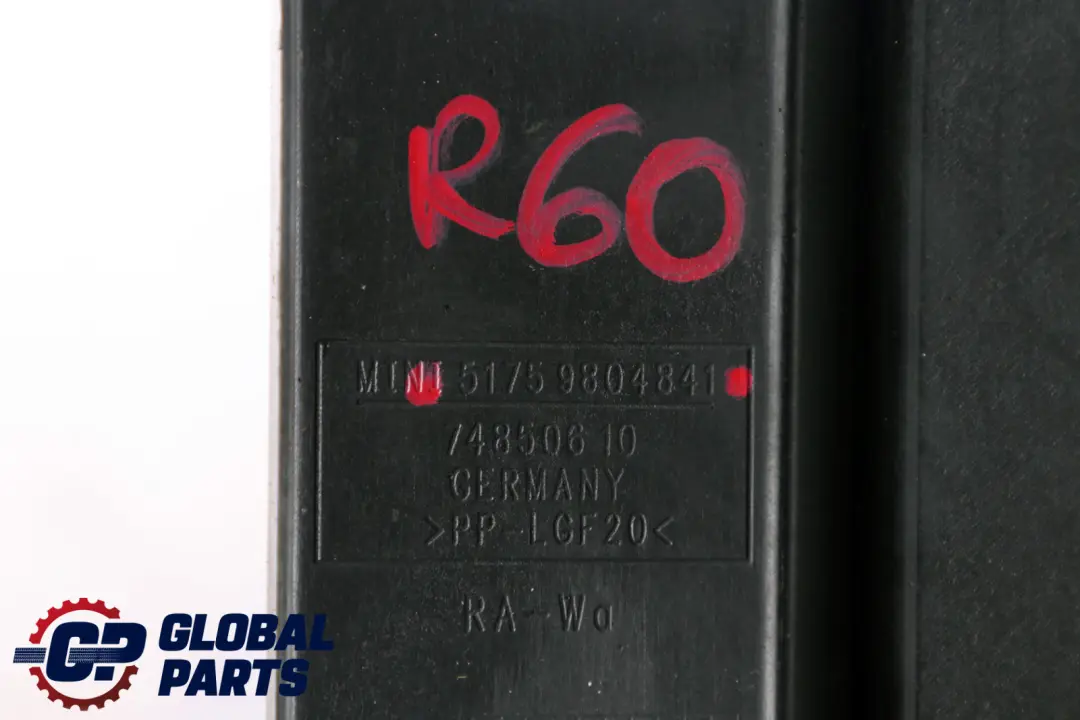 Cubierta embellecedor bajos trasera derecha para BMW Mini R60 R61 con número de pieza 9804841 BMW Mini R60 R61 Cubierta embellecedor bajos trasera derecha - SKU 9804841 - Número de pieza 9804841