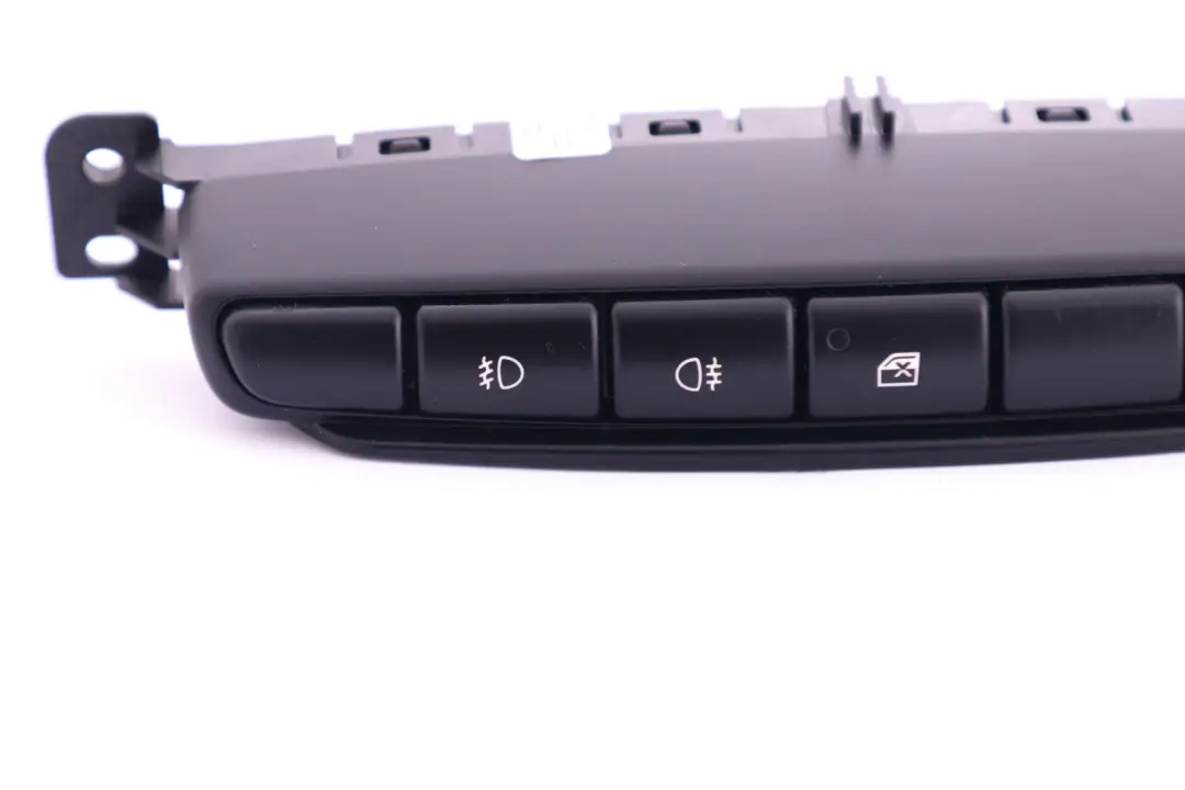 Centro di Commutazione Consolle Centrale 9804921 per Mini Countryman R60 con numero di parte 9804920 Mini Countryman R60 Centro di Commutazione Consolle Centrale 9804921 - SKU 9804920 - Numero di parte 9804920