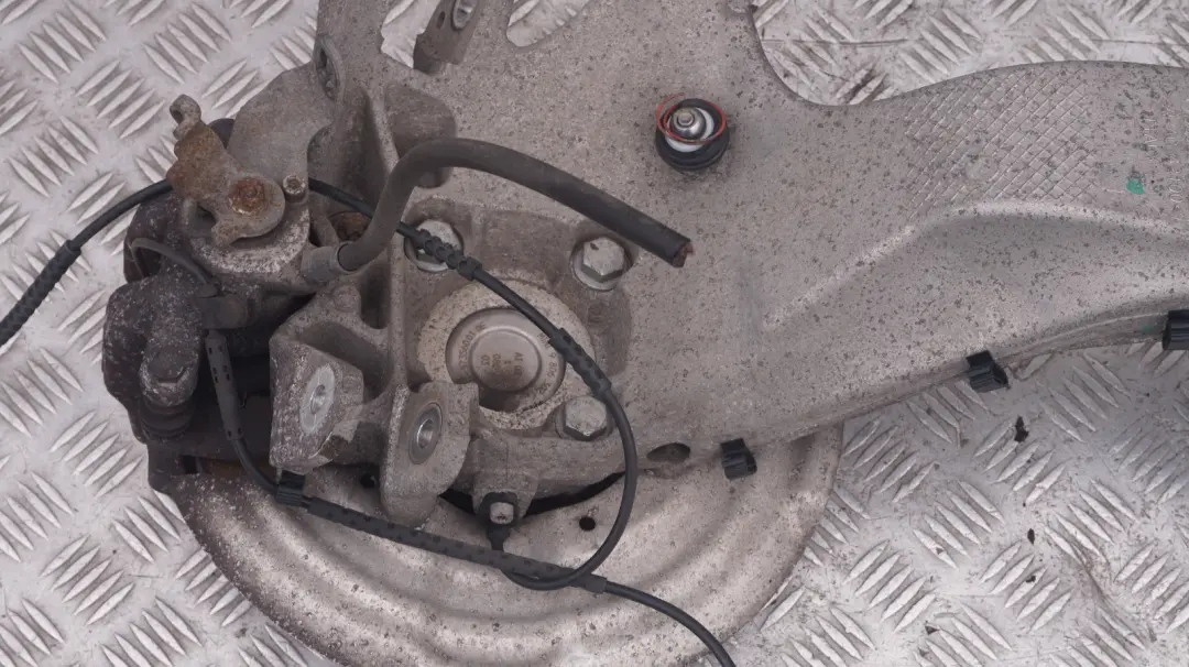 Mini R61 Paceman N47N 1.6 112 HP Rear Right O/S Leg Brake Suspension Hub - SKU 9805658 - Part number 9805657