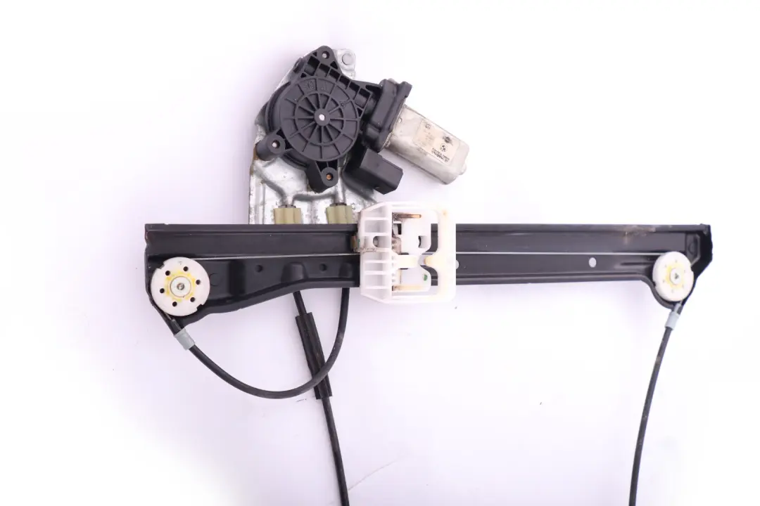 Elevalunas Con Motor Delantero Izquierdo para Mini Cooper R60 Countryman con número de pieza 9805669 Mini Cooper R60 Countryman Elevalunas Con Motor Delantero Izquierdo - SKU 9805669 - Número de pieza 9805669