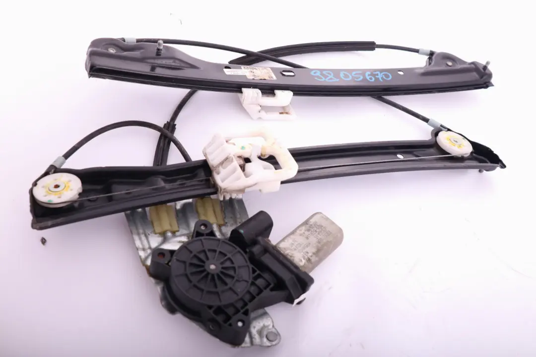 Elevalunas Motor Regulador Delantero Derecho para Mini R60 Countryman con número de pieza 9805670 Mini R60 Countryman Elevalunas Motor Regulador Delantero Derecho - SKU 9805670 - Número de pieza 9805670