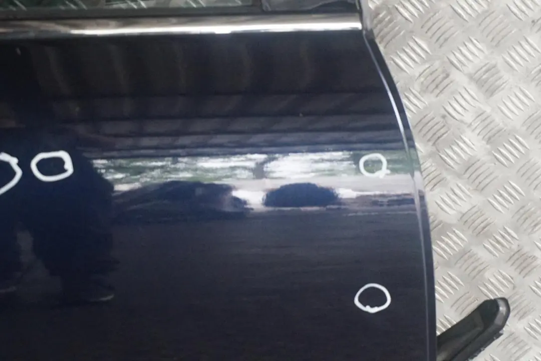 Drzwi prawy tył Cosmic Blue do MINI Countryman R60 o numerze 9805930 MINI Countryman R60 Drzwi prawy tył Cosmic Blue - SKU 9805930-COB1 - Numer Części 9805930