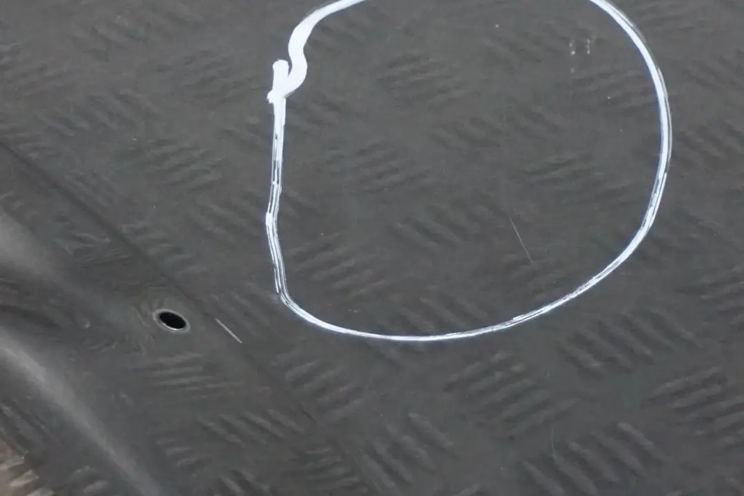 Drzwi prawy tył Royal Grey do MINI Countryman R60 o numerze 9805930 MINI Countryman R60 Drzwi prawy tył Royal Grey - SKU 9805930-ROG1 - Numer Części 9805930