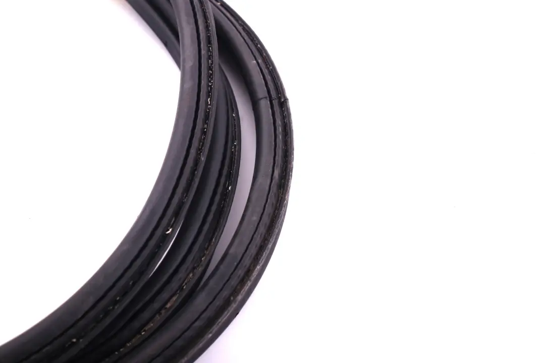 Dichtung Heckklappe 9801388 für BMW Mini Countryman Cooper One R60 mit Teilenummer 9806024 BMW Mini Countryman Cooper One R60 Dichtung Heckklappe 9801388 - SKU 9806024 - Teilenummer 9806024