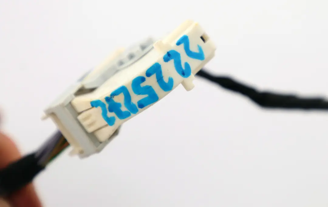 Wiring Cable Harness Instrument Dashboard Dash to Mini Cooper R60 R61 with Part number 9806150 Mini Cooper R60 R61 Wiring Cable Harness Instrument Dashboard Dash - SKU 9806150 - Part number 9806150