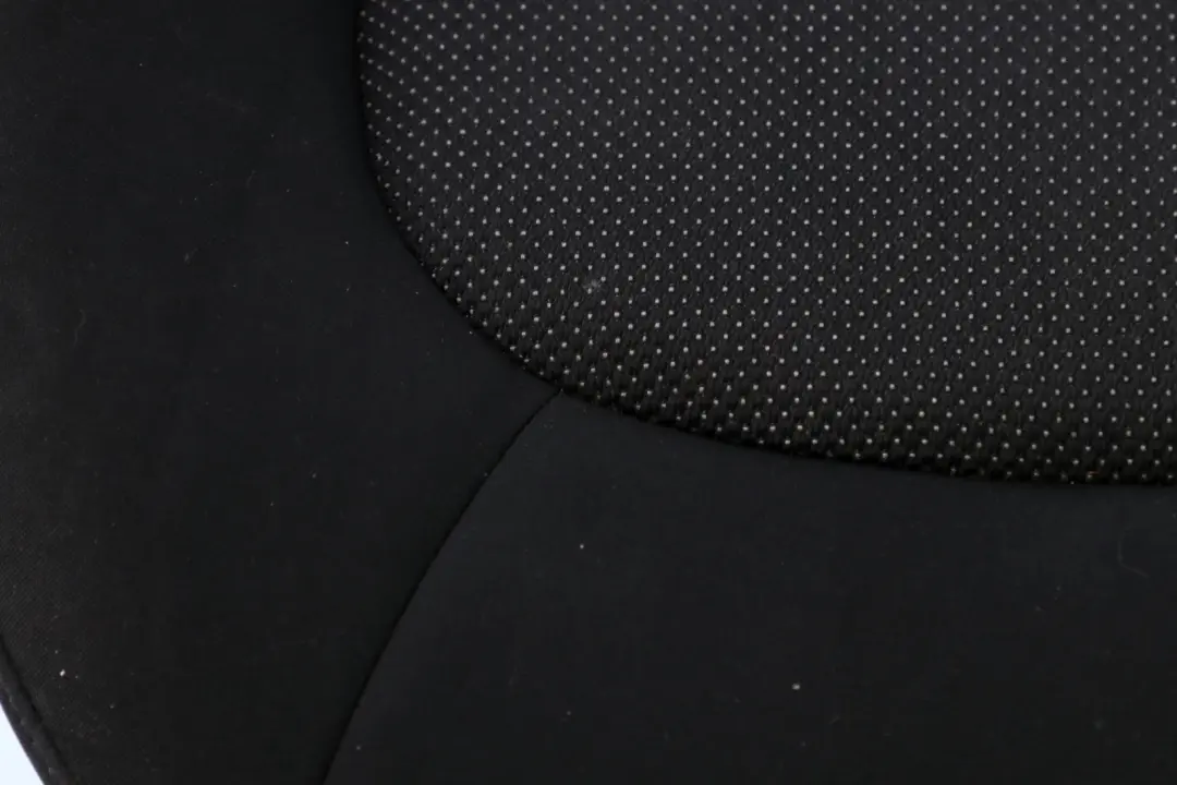 Vorderseite Rechts Sitz Stoffverkleidung Abdeckung für Mini R60 Countryman mit Teilenummer 9806582 Mini R60 Countryman Vorderseite Rechts Sitz Stoffverkleidung Abdeckung - SKU 9806582 - Teilenummer 9806582