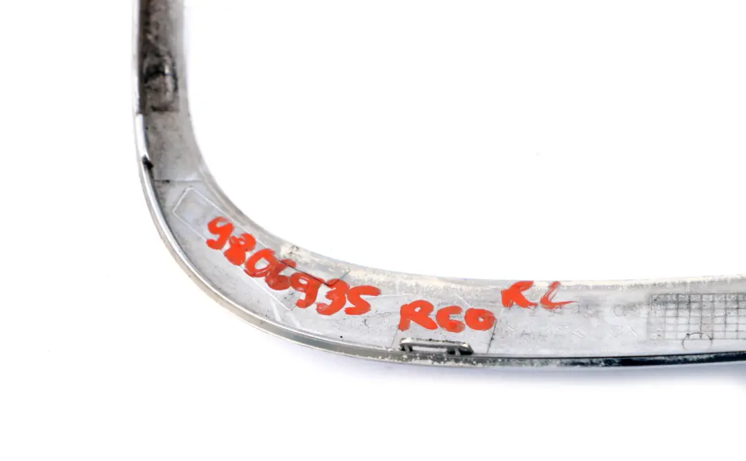 Telaio Fanale Posteriore Sinistra Cromo per Mini Countryman R60 con numero di parte 9806935 Mini Countryman R60 Telaio Fanale Posteriore Sinistra Cromo - SKU 9806935 - Numero di parte 9806935