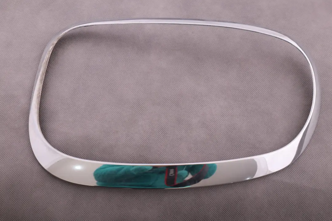 Mini Countryman R60 Trim Ring Lamp Light Rear Right O/S Chrome - SKU 9806936 - Part number 9806936