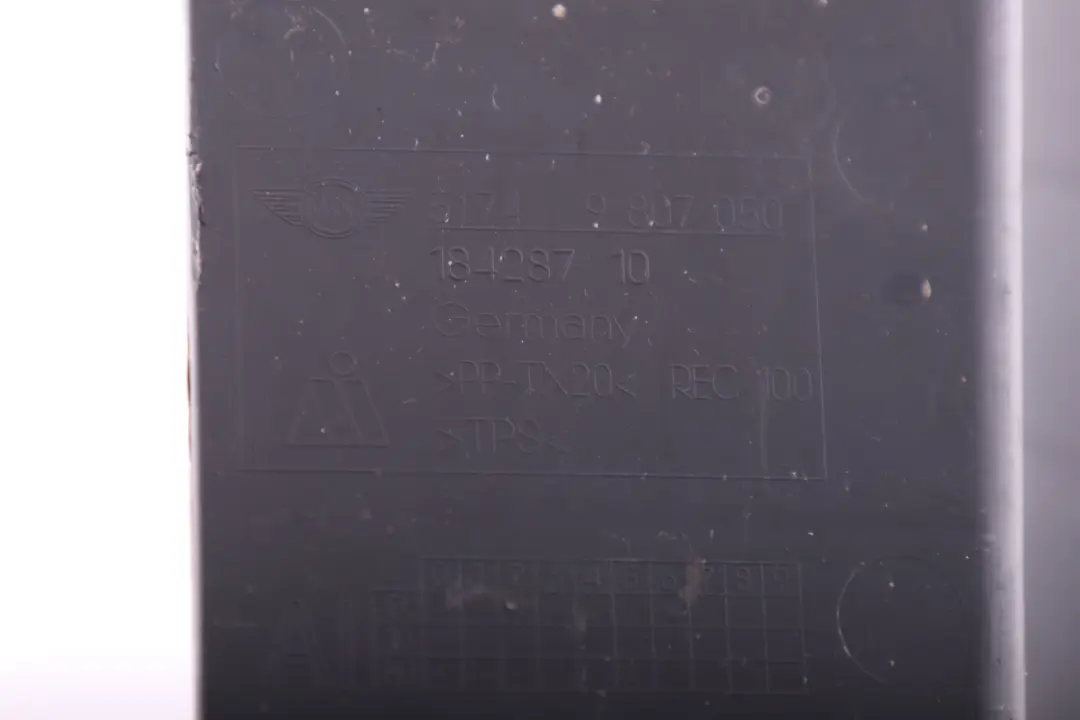 Canal De Aire Derecho para Mini R60 R61 con número de pieza 9807050 Mini R60 R61 Canal De Aire Derecho - SKU 9807050 - Número de pieza 9807050