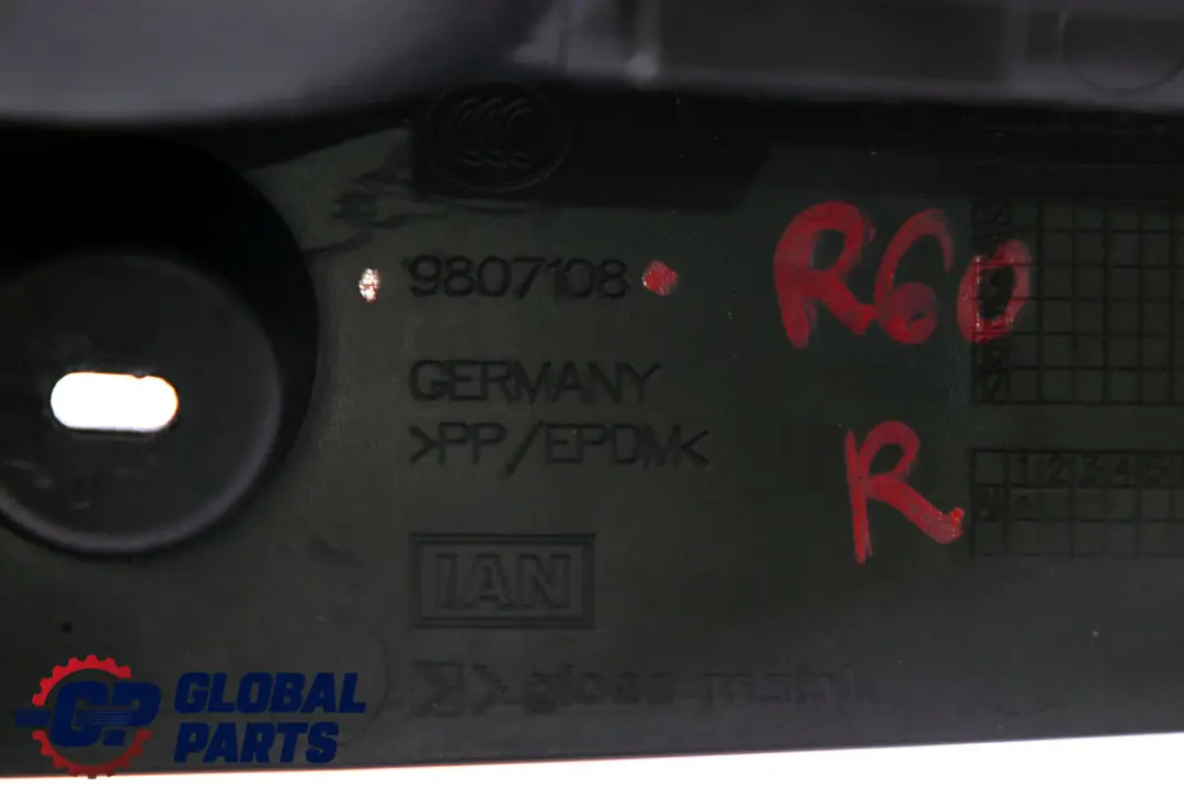 MINI R60 Mocowanie nakładka uchwyt bagażnika - SKU 9807108 - Numer Części 9807108