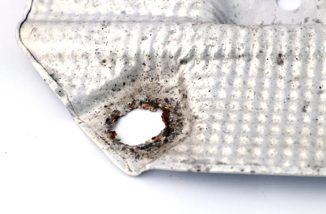 Heat Insulation Rear Silencer Right O/S to Mini Cooper R60 R61 with Part number 9807158 Mini Cooper R60 R61 Heat Insulation Rear Silencer Right O/S - SKU 9807158 - Part number 9807158