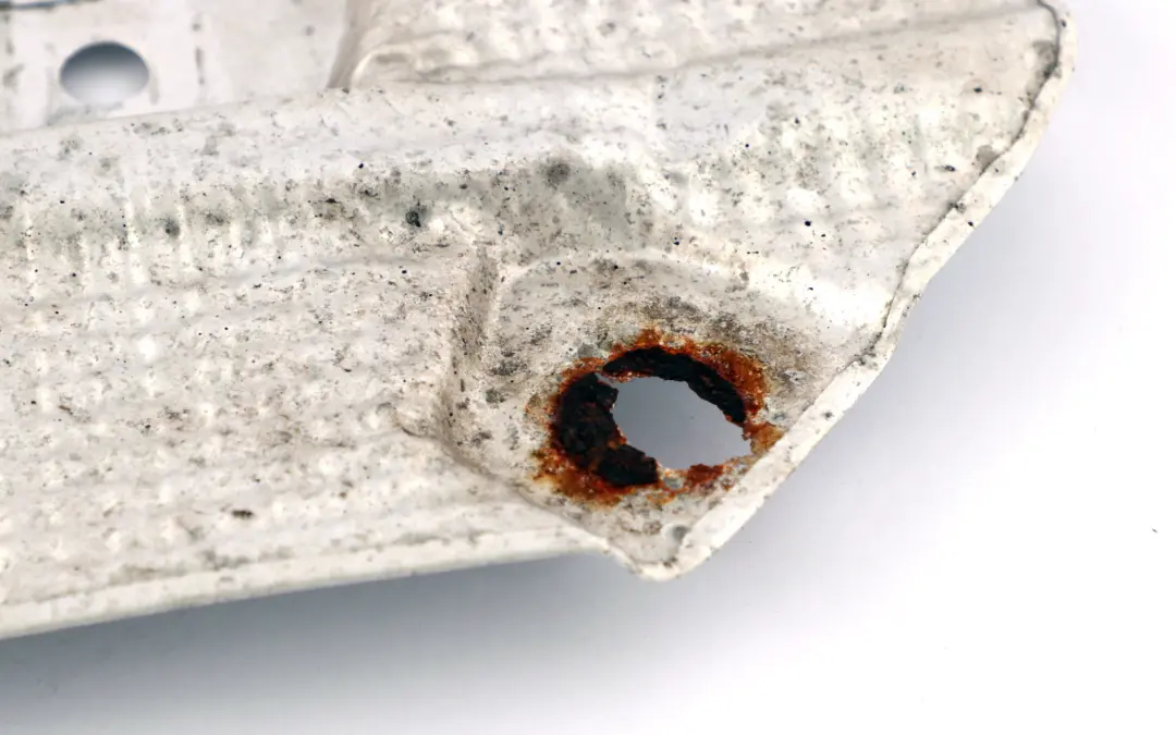 Heat Insulation Rear Silencer Right O/S to Mini Cooper R60 R61 with Part number 9807158 Mini Cooper R60 R61 Heat Insulation Rear Silencer Right O/S - SKU 9807158 - Part number 9807158